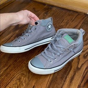 Gently used converse sneakers